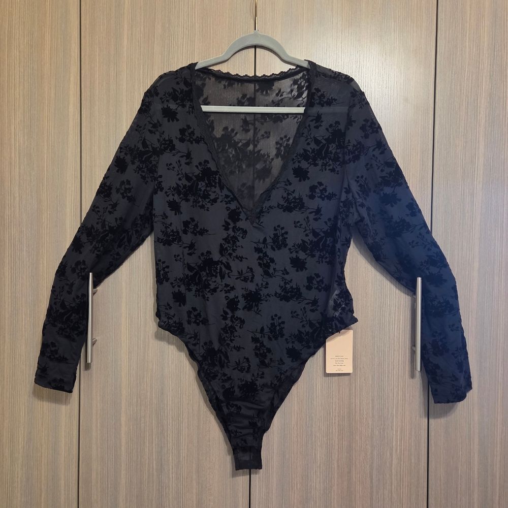 NWT Floral Lace Bodysuit